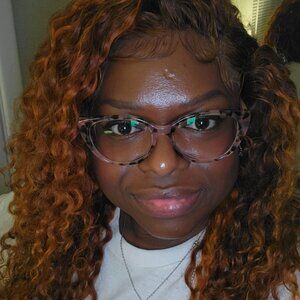 Meet your Posher, Kim